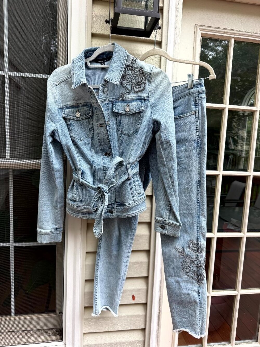 White House Black Market (WHBM) Denim Jacket Sz M & Skinny Ankle Jeans Sz 6 Set